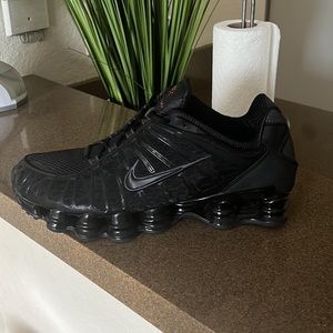 Nike Shox Mens US 11. Worn once. No box.